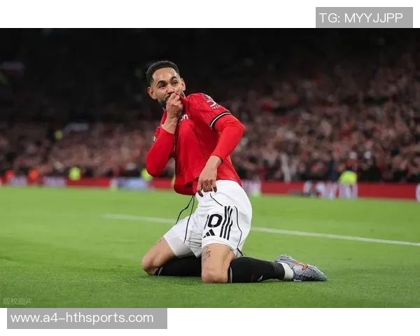 邮报评选曼联近五年最佳引援榜单姆伯莫夺冠C罗位列第四桑乔安东尼排名垫底